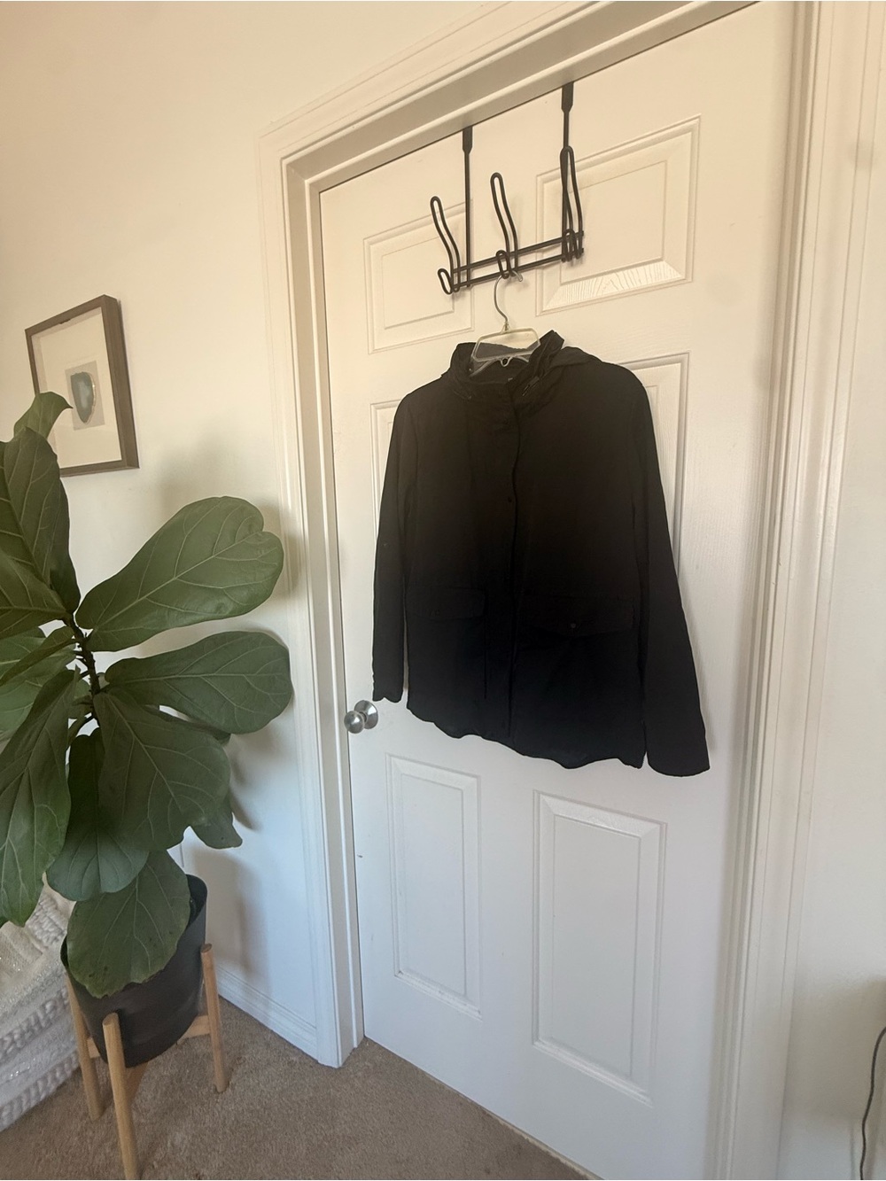 Forever 21 Black Hooded Jacket - Lightweight Everyday Pullover